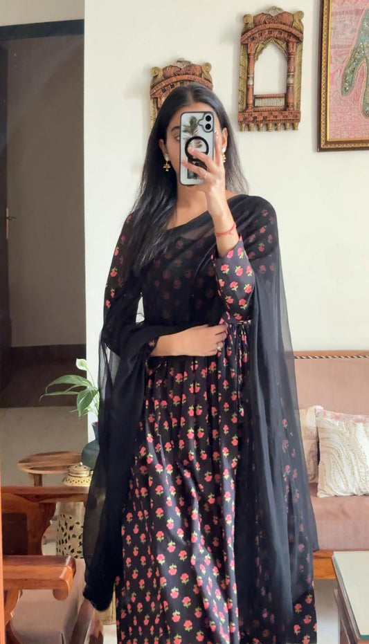 Nishika Anarkali Suit Set | Dreamy Cotton Fit For Daily Wear